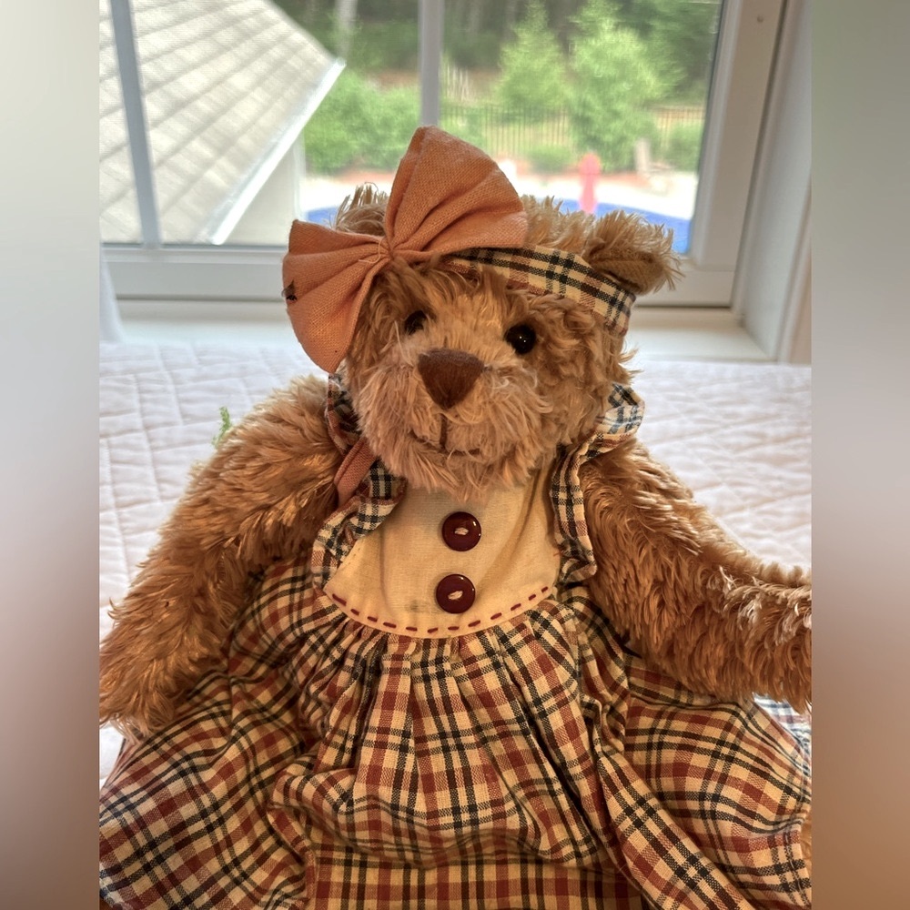 Vintage Delton Products collectible plush bear with pink bow & plaid dress - Picture 2 of 7